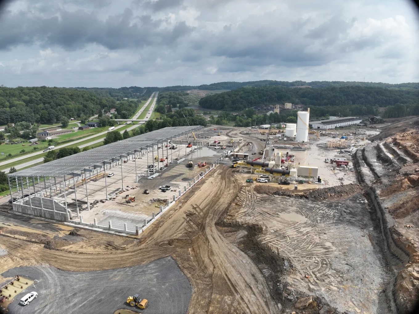 Aerial view of the Independence sand processing facility under construction near Strasburg, Ohio